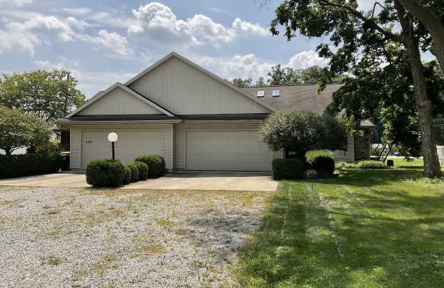 4420 Manistee Drive photos photos