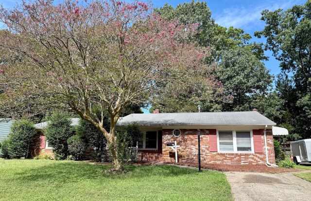 Spacious 4 Bedroom Green Run Ranch! photos photos