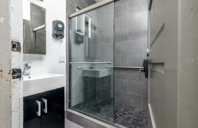 1008 Larkin Apartments photos photos