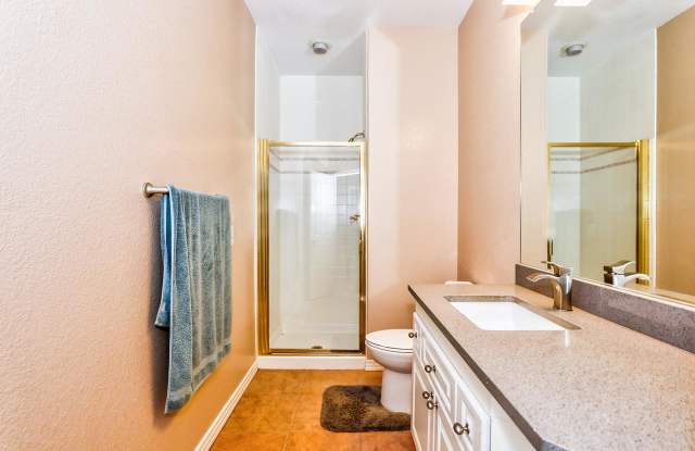 11636 East Berry Drive Gallery 4