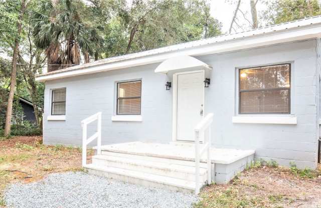 3 Bed / 1 Bath off Tennessee St photos photos