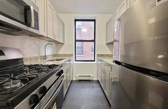 675 Walton Avenue photos photos
