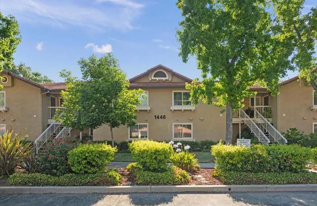 1446 Chateau Cmn Apt 104 Gallery 1