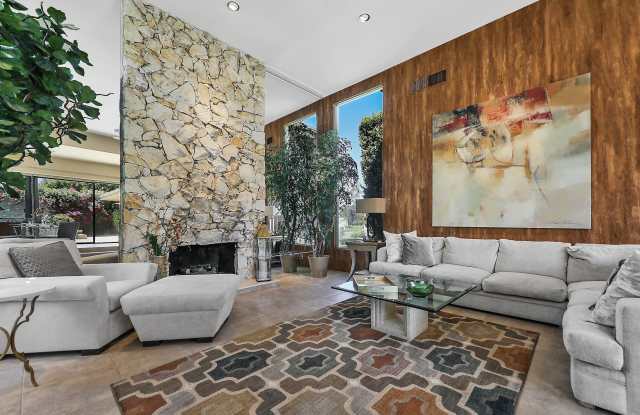 45550 Navajo Road Gallery 3