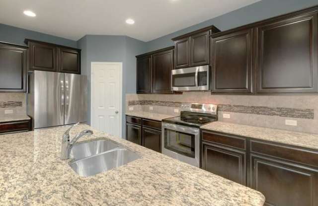 9921 Wading Pool Path Gallery 3