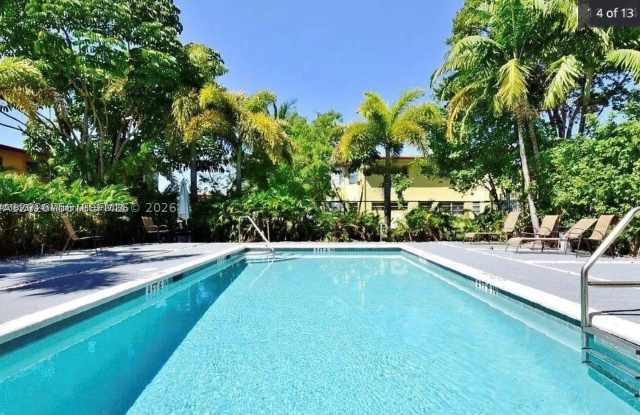 1791 NE MIAMI GARDENS DR Gallery 3