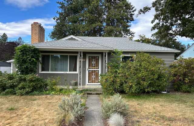 4 Bedroom 2 Bathroom Home for Rent photos photos