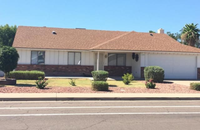 2202 E Frye Rd - 2202 East Frye Road, Chandler, AZ 85225