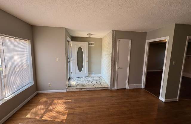 3975 Kerwin Dr Gallery 4