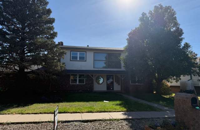 4 Bed Brick Home! Zia School District! - Pets Welcome!!! photos photos