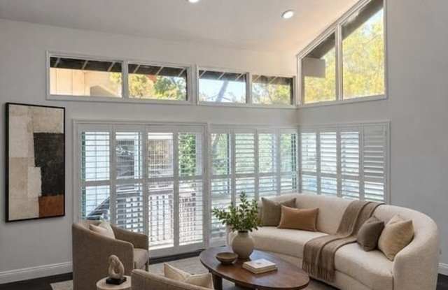 2880 Woodwardia Dr Gallery 1
