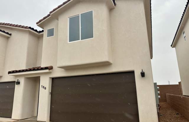 186 N 2470 W photos photos