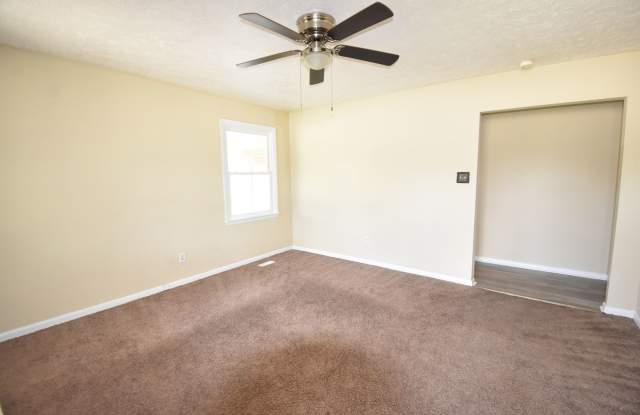 Coming Soon! 3 Bedroom and 2 Bath Home- Pets Considered Gallery 3