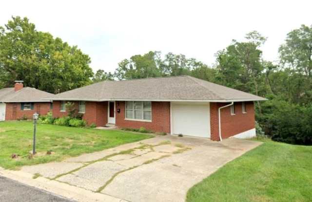 12 SUSAN Court photos photos