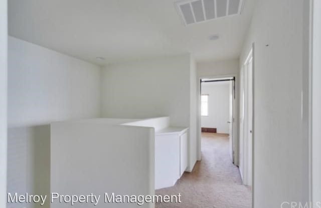 1458 Claude Ln #2 Gallery 3