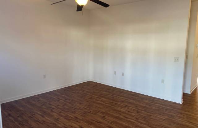 1103 Wellington Drive Gallery 2