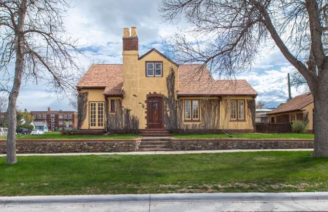 901 St Cloud St - 901 Saint Cloud Street, Rapid City, SD 57701