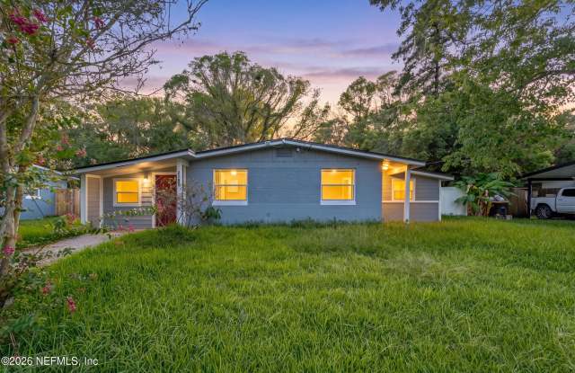 2108 HUGH EDWARDS Drive Gallery 2