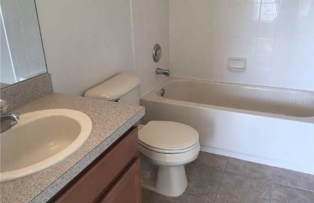 8795 Christie Dr Gallery 3