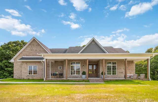 370 Splendor View Drive Gallery 1