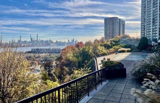 300 Gorge Road - 300 Gorge Road, Cliffside Park, NJ 07010