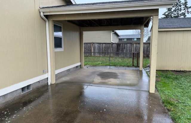 Updated 3 Bedroom 2 Bath Home In Lebanon Gallery 3