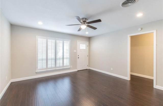 8556 Westfield Drive Gallery 4