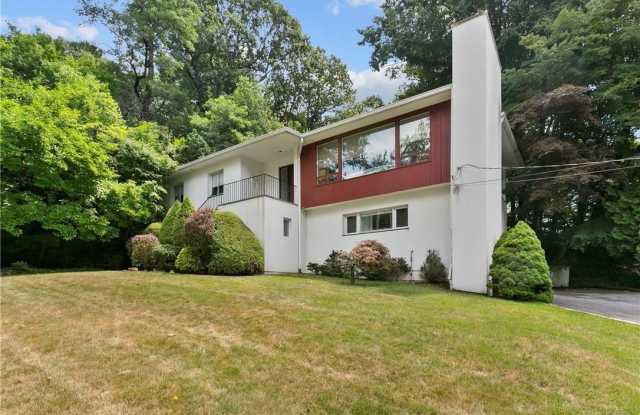 44 Briary Road - 44 Briary Road, Dobbs Ferry, NY 10522