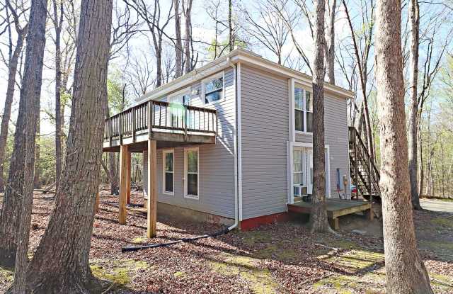 Private  Peaceful Living on 3 Wooded Acres photos photos