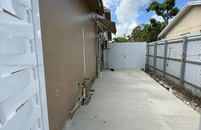 25948 SW 132nd Ave photos photos