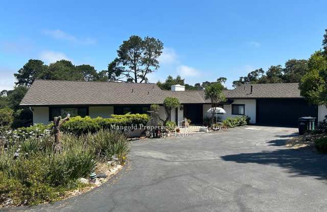 Charming 3-Bed, 2-Bath Home with Large Back Yard and Deck Located in Monterey! - 1437 Manor Road, Monterey County, CA 93940