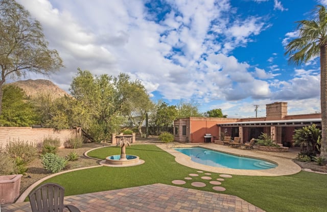 4562 E CAMELBACK Road - 4562 East Camelback Road, Phoenix, AZ 85018