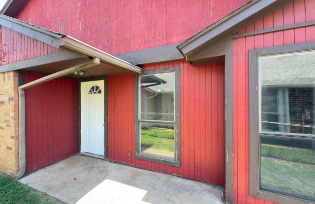 Duplex in Central Edmond!! photos photos