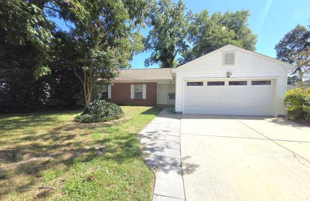 3 bedroom/ 2 bathroom- Phillips Lake Gallery 3