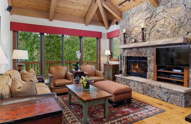 800 Ridge Road unit: 14 photos photos