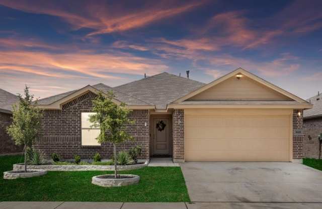 620 Whitecomb Lane - 620 Whitecomb Ln, Denton County, TX 76247