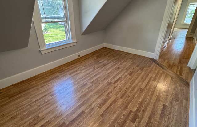 514 Amherst Street - 2 Gallery 4