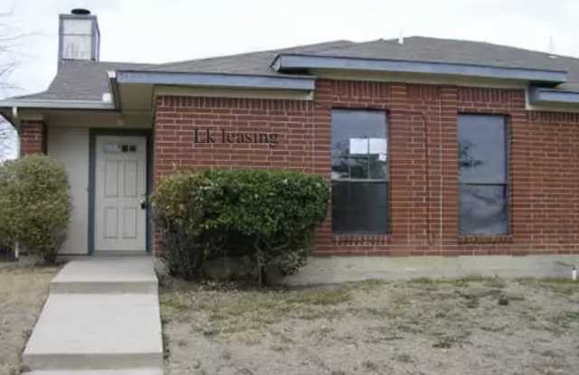 1123 Rimcrest Dr - 1123 Rimcrest Drive, Arlington, TX 76017