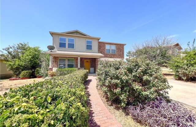 729 Crosspoint Drive - 729 Crosspoint Drive, New Braunfels, TX 78130