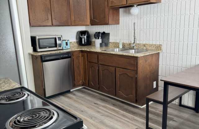 Charming 3-Bedroom Home with Modern Updates and Spacious Living photos photos