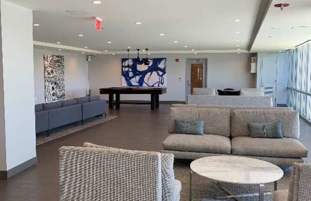 2006 Hudson St 2030 Gallery 2