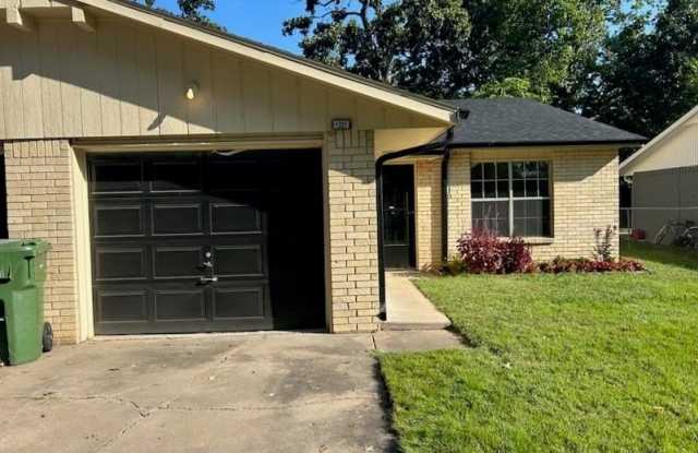 1321 Forest  DR - 1321 Forest Drive, Centerton, AR 72719