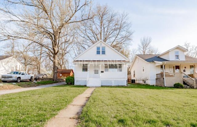 9502 Holtwood Road - 9502 Holtwood Road, Overland, MO 63114