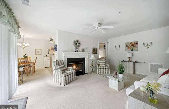 135 Timberbrook Lane - 135 Timberbrook Lane, Gaithersburg, MD 20878