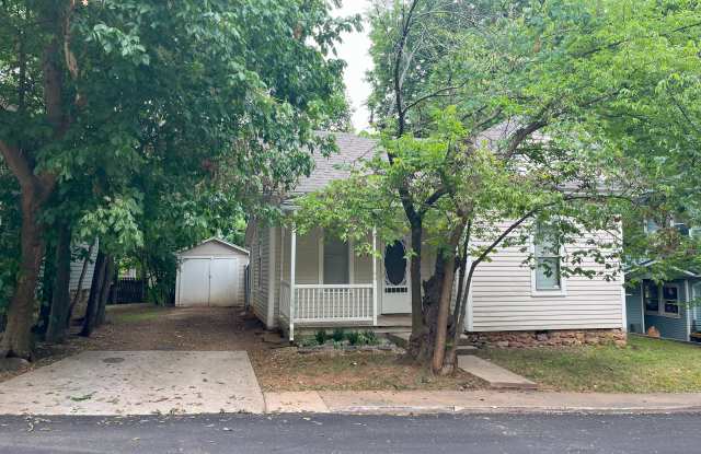 253 West Watson Street - 253 West Watson Street, Fayetteville, AR 72701