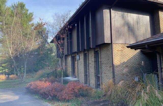 2732 Danbury Lane Gallery 4
