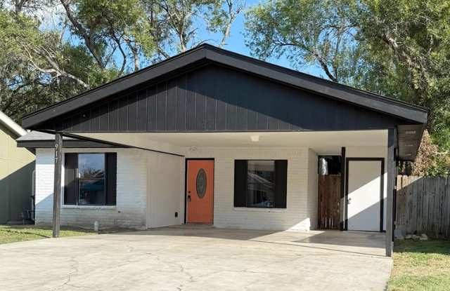 New Braunfels Charmer photos photos