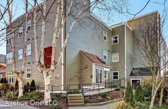 6547 42nd Ave SW #101 - 6547 42nd Avenue Southwest, Seattle, WA 98136