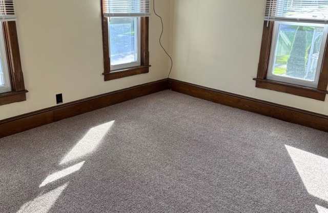 New Listing! Spacious & Bright Pleasant Gap home available now! Gallery 4