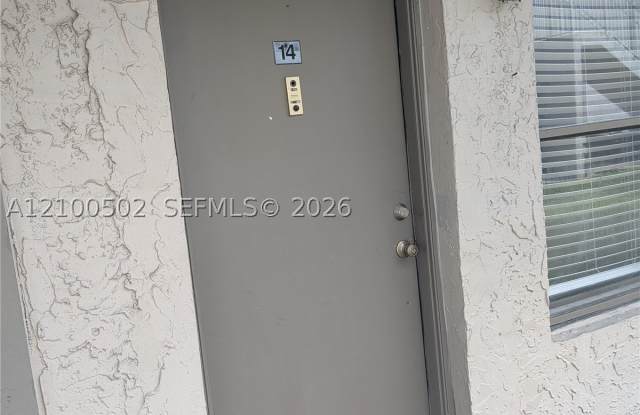 15320 SW 72 St Gallery 2